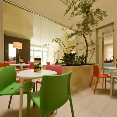 Hotel Eos