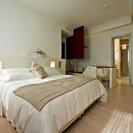 Hotel Eos