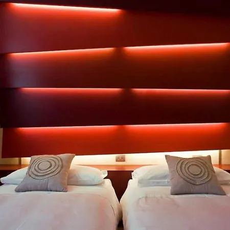 Hotel Eos 3*
