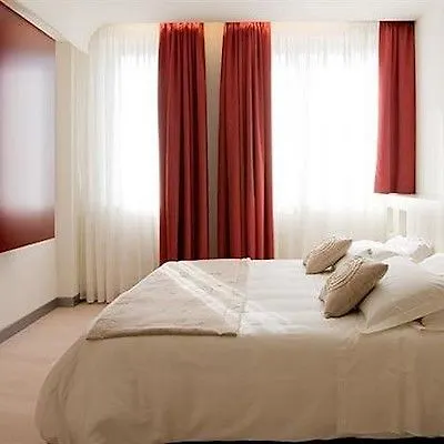 Eos Hotel 3*